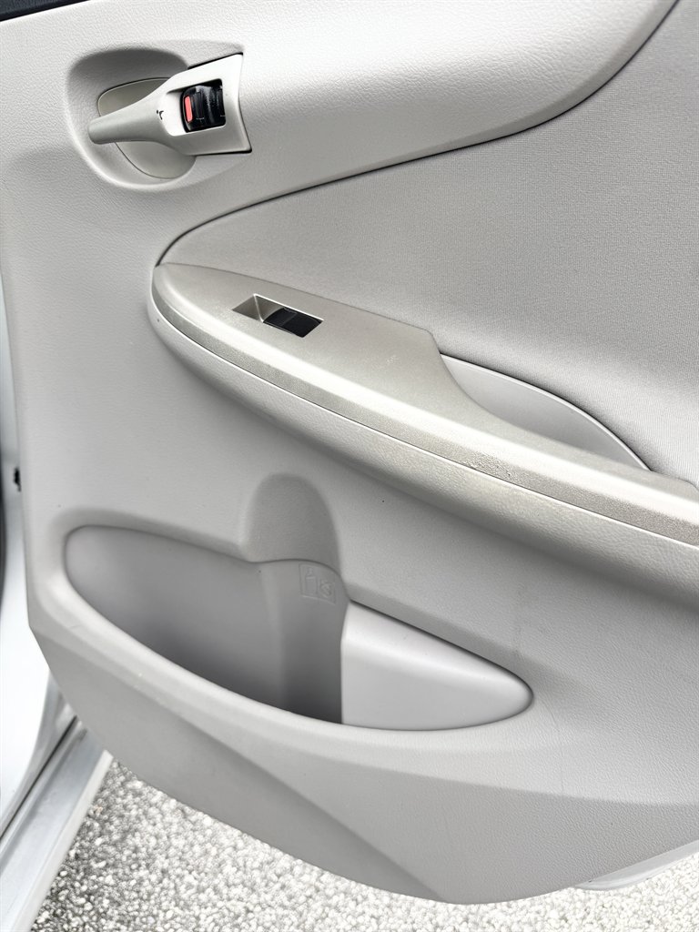 2012 Toyota Corolla LE - Photo 94