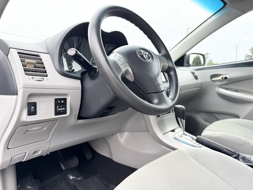 2012 Toyota Corolla LE - Photo 95