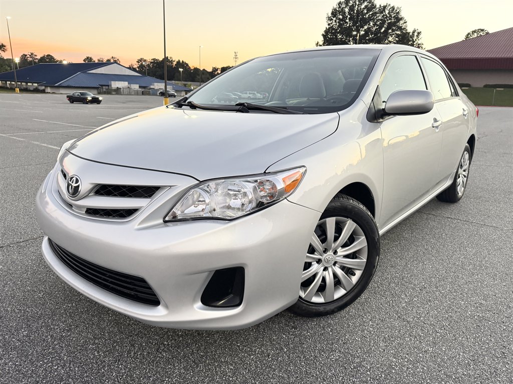 2012 Toyota Corolla LE - Photo 31
