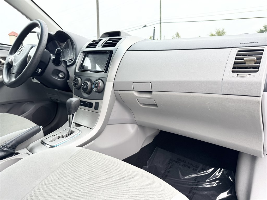 2012 Toyota Corolla LE - Photo 96