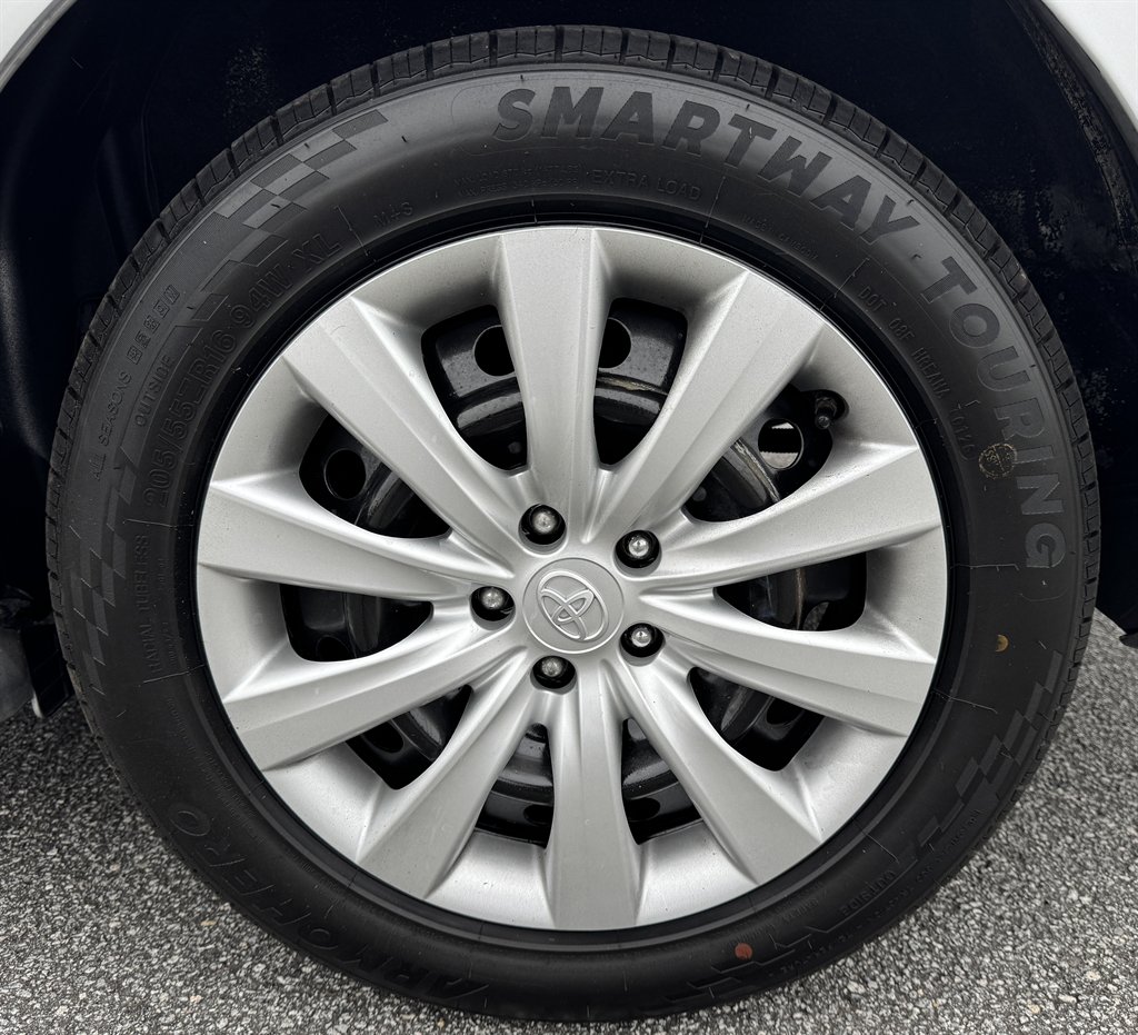 2012 Toyota Corolla LE - Photo 64