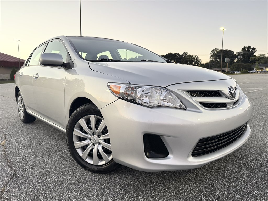 2012 Toyota Corolla LE - Photo 19