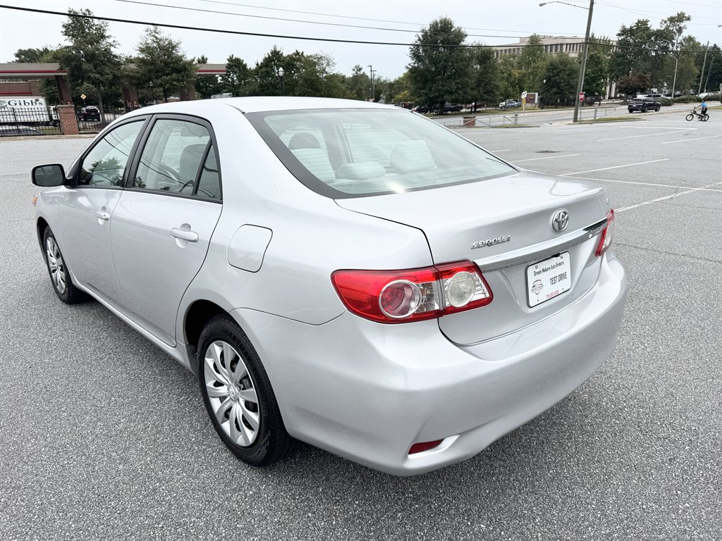 2012 Toyota Corolla LE - Photo 13