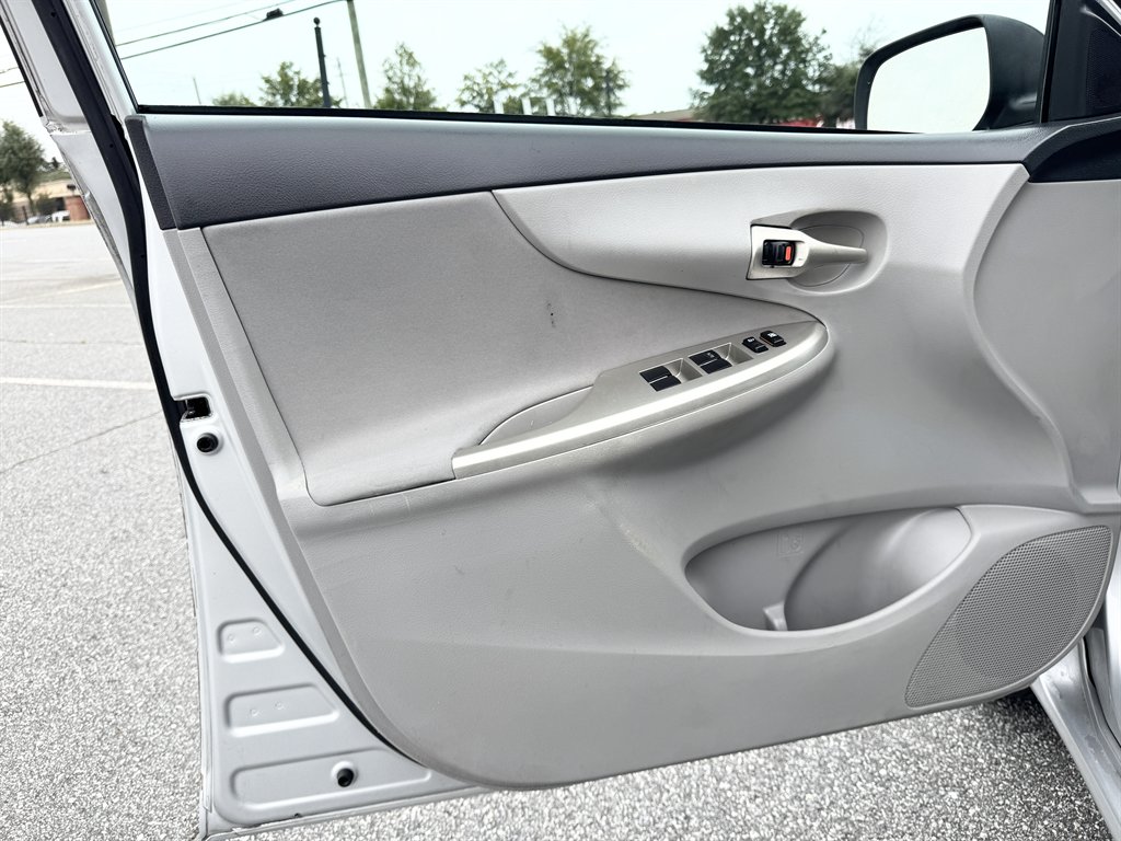 2012 Toyota Corolla LE - Photo 88