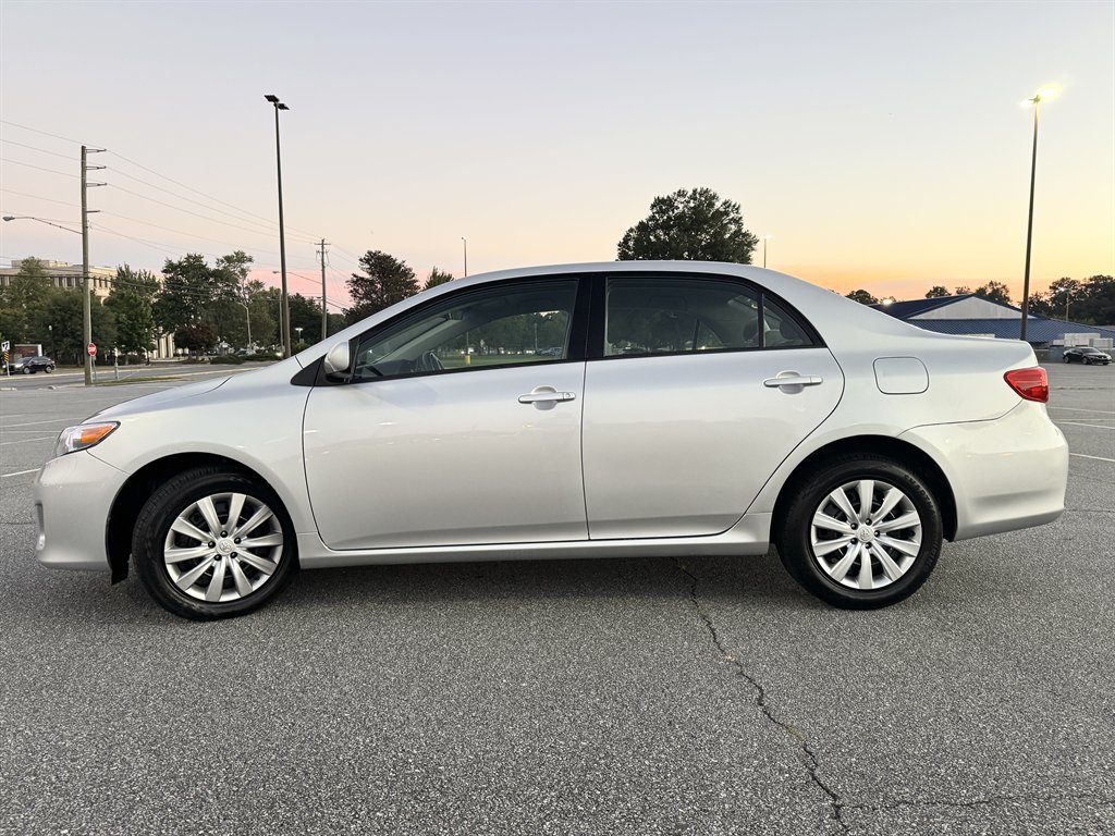 2012 Toyota Corolla LE - Photo 36
