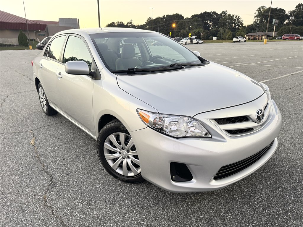 2012 Toyota Corolla LE - Photo 30