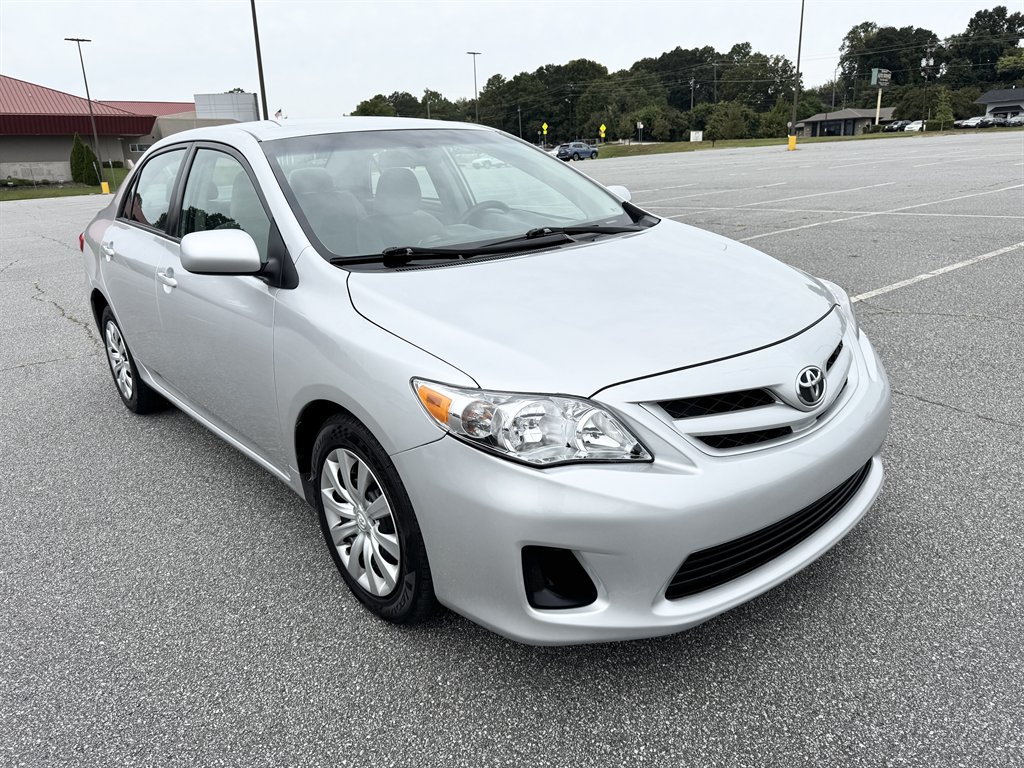 2012 Toyota Corolla LE - Photo 17