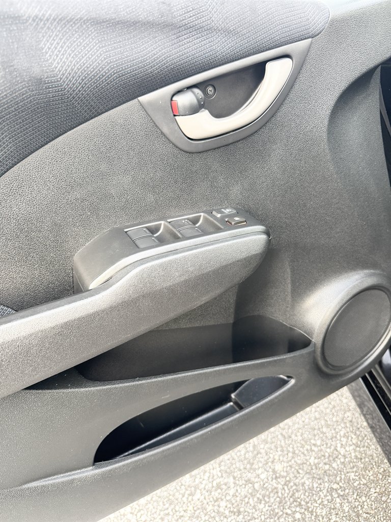 2011 Honda Fit Sport - Photo 47