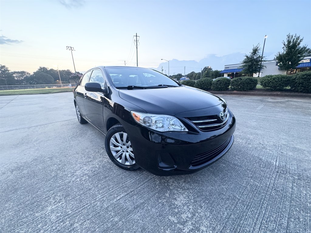 2013 Toyota Corolla LE - Photo 11