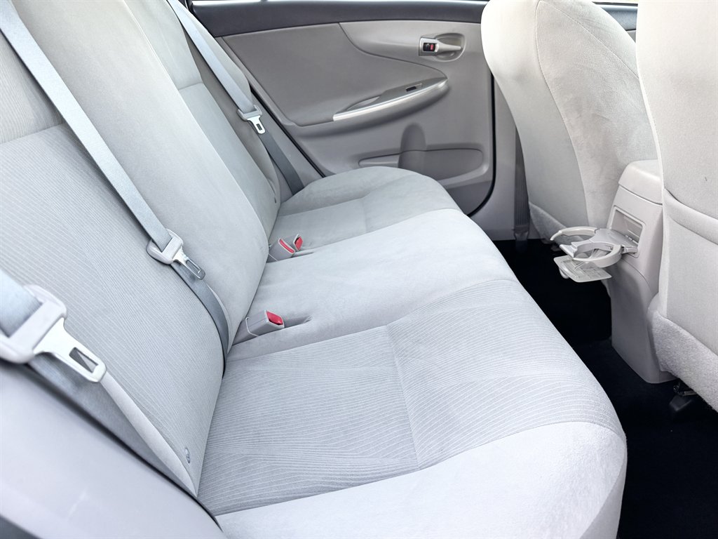 2013 Toyota Corolla LE - Photo 51