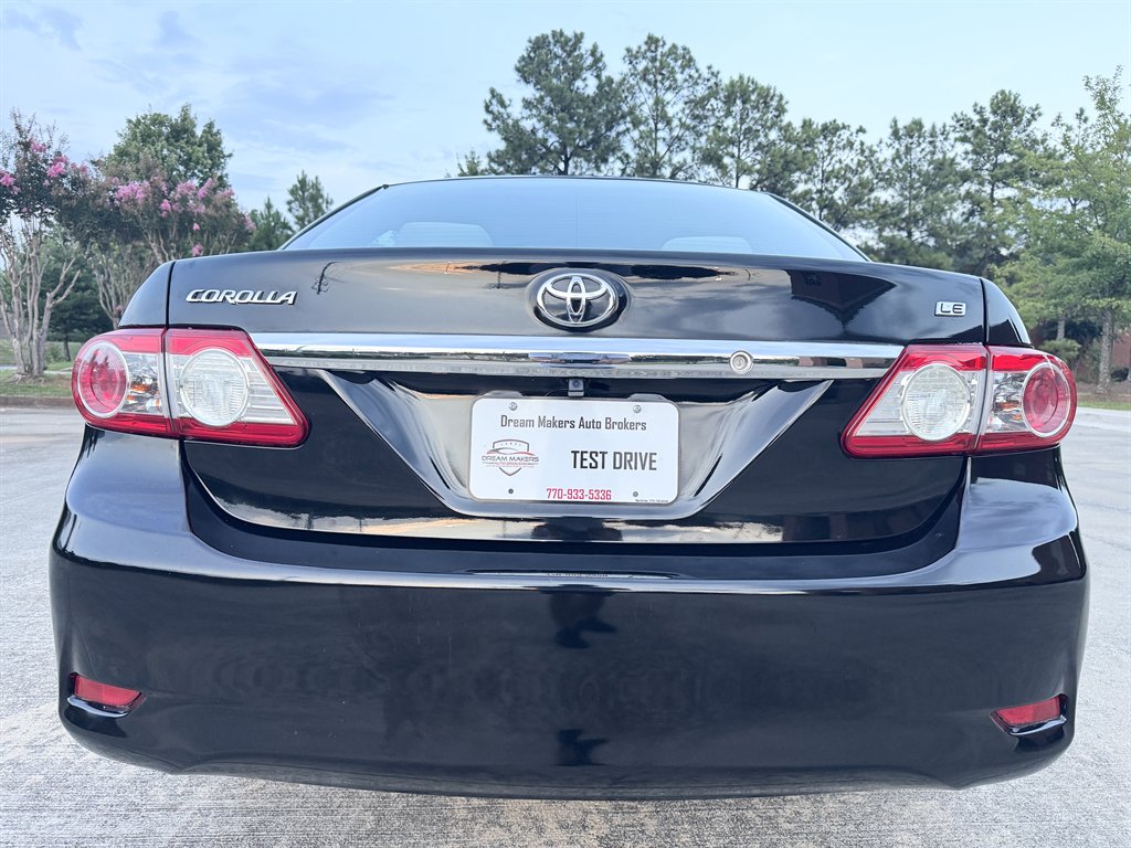 2013 Toyota Corolla LE - Photo 18