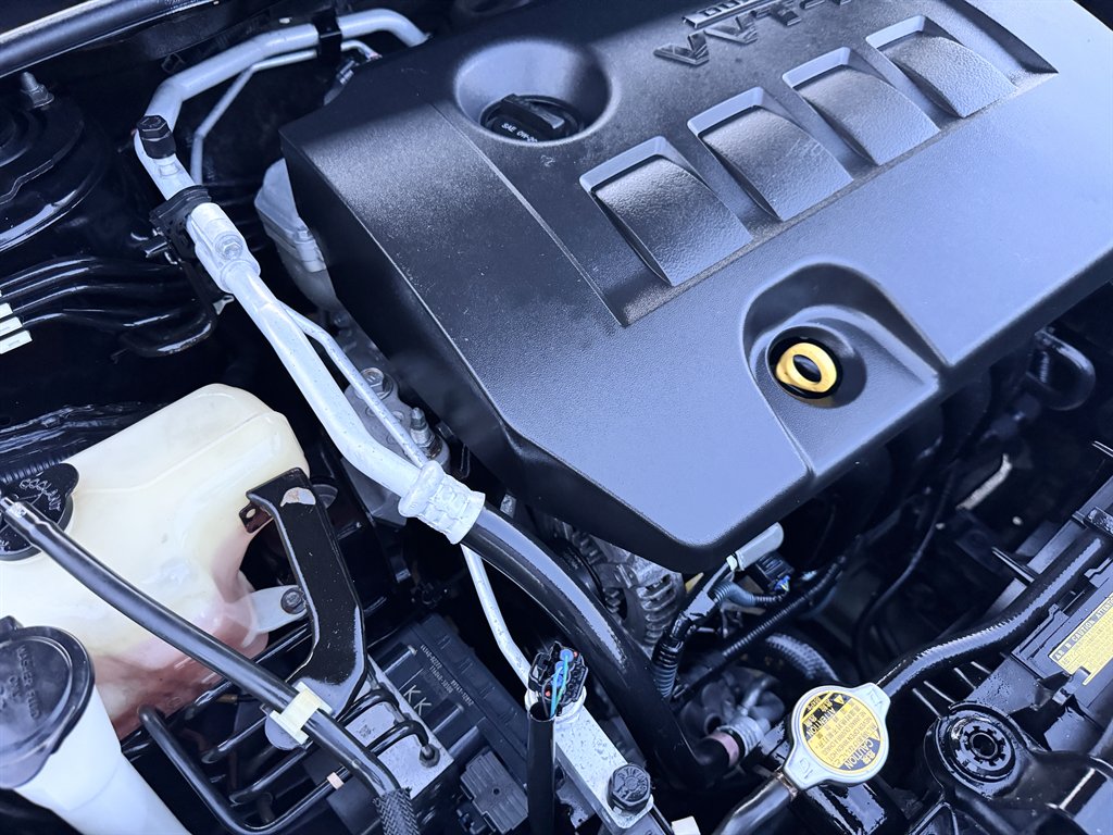 2013 Toyota Corolla LE - Photo 39