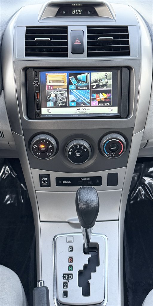 2013 Toyota Corolla LE - Photo 59
