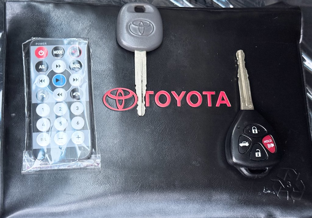 2013 Toyota Corolla LE - Photo 75