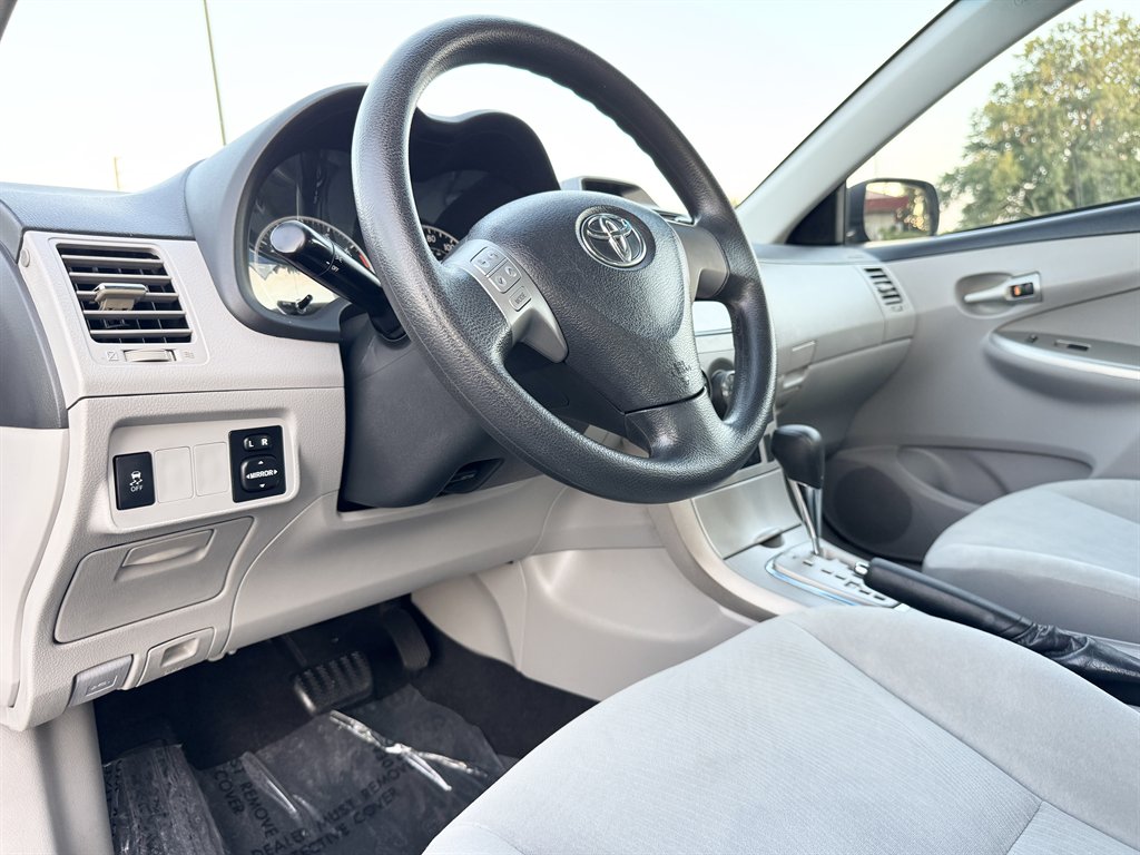 2013 Toyota Corolla LE - Photo 73