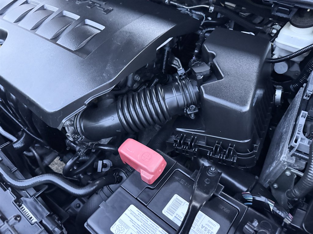 2013 Toyota Corolla LE - Photo 41